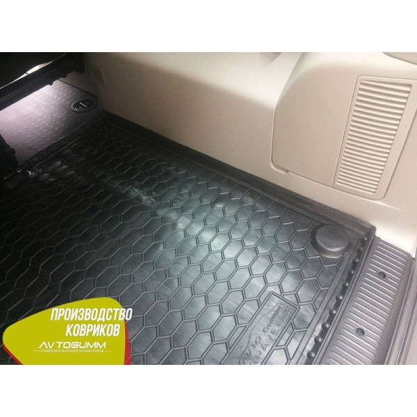 Автомобильный коврик в багажник Volkswagen T5 2010- удлиненная база с печкой Caravelle / Резино - пластик