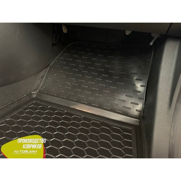 Передні килимки в автомобіль Renault Captur 2015- (Avto-Gumm)