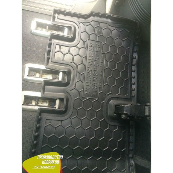 Автомобільні килимки в салон Volkswagen T5 Caravelle 2010- (3-й ряд) без пічки (Avto-Gumm)