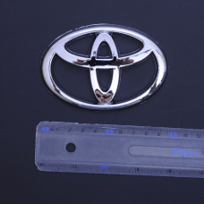 Емблема для Toyota 100 x 68 мм