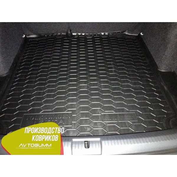 Автомобільний коврик у багажник Volkswagen Jetta 2011- Гумо - пластик бортик 3-5 см (Avto-Gumm)