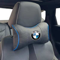 Подушка на подголовник с логотипом Bmw Экокожа 3D Цветной лого Черные-Синий кант 1 шт