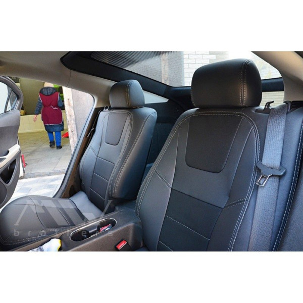 Авточохли модельні MW Brothers для Chevrolet Volt I c 2010