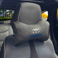 Подушка на підголівник з логотипом Daewoo Екошкіра 3D Кольоровий лого Чорна-Коричневий кант 1 шт