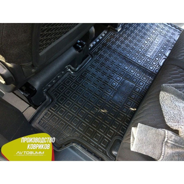Автомобільні килимки в салон Peugeot Traveller 17-/Citroen SpaceTourer 17 " - 2-й ряд (Active/Business/L2)