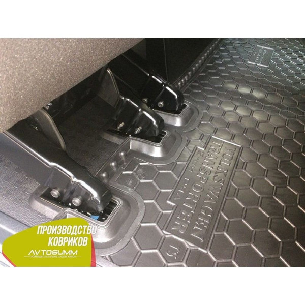 Автомобильные коврики в салон Volkswagen T5 Caravelle 2010- (2-й ряд) с печкой (Avto-Gumm)