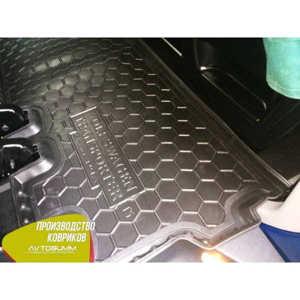 Автомобильные коврики в салон Volkswagen T5 Caravelle 2010- (2-й ряд) с печкой (Avto-Gumm)