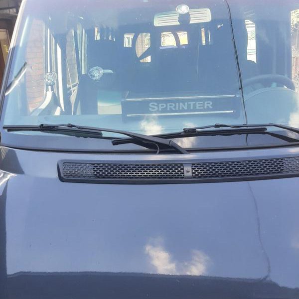 Столик на торпеду Mercedes Sprinter CDI 2000-2006 с логотипом