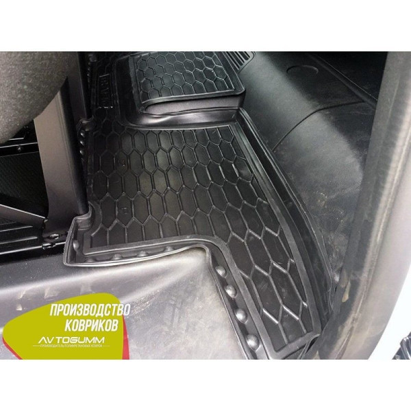 Автомобільні килимки в салон Renault Trafic 3 16-/Opel Vivaro 15- (2-й ряд) (Avto-Gumm)