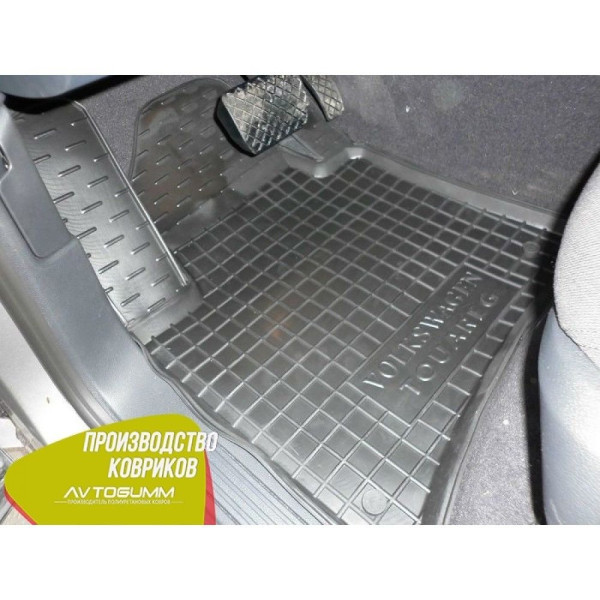 Автомобільні килимки в салон Volkswagen Touareg 2010- (Avto-Gumm)
