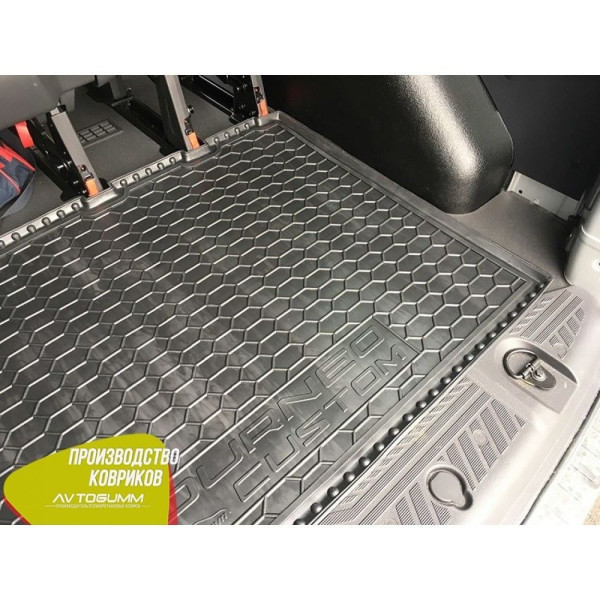 Автомобільний килимок в багажник Ford Tourneo Custom 2015- / Гумовий (Avto-Gumm)