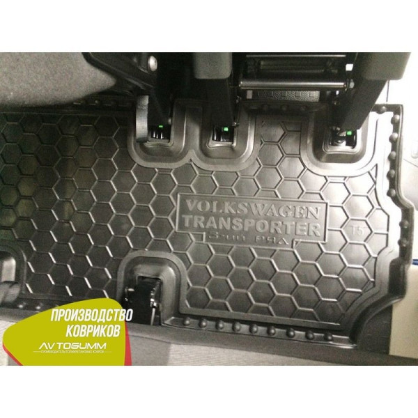 Автомобільні килимки в салон Volkswagen T5 Caravelle 2010- (3-й ряд) з пічкою (Avto-Gumm)