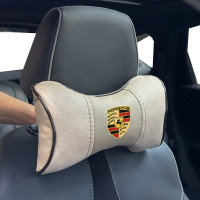 Подушка на підголівник з логотипом Porsche Екошкіра 3D Кольоровий лого Бежева-Коричневий кант 1 шт