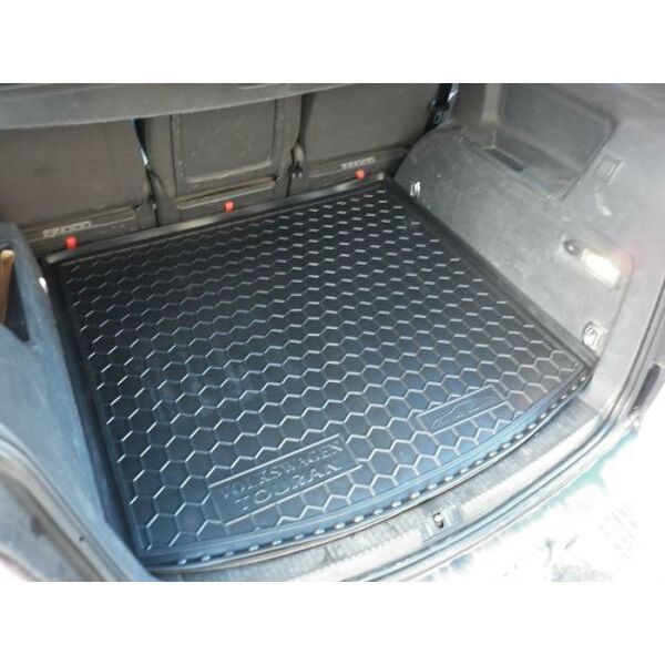 Автомобильный коврик в багажник Volkswagen Touran 2003- / Резино - пластик (Avto-Gumm)