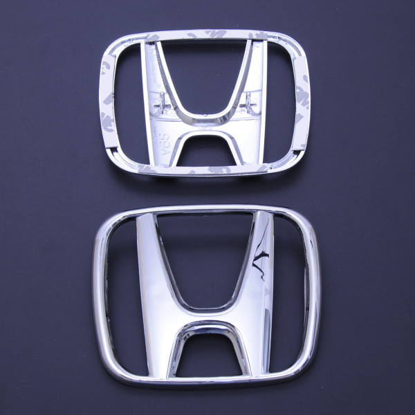 Эмблема для Honda 123 x 103 мм Accord / CRV пластиковая / 3M скотч (OEM75700-S9A)