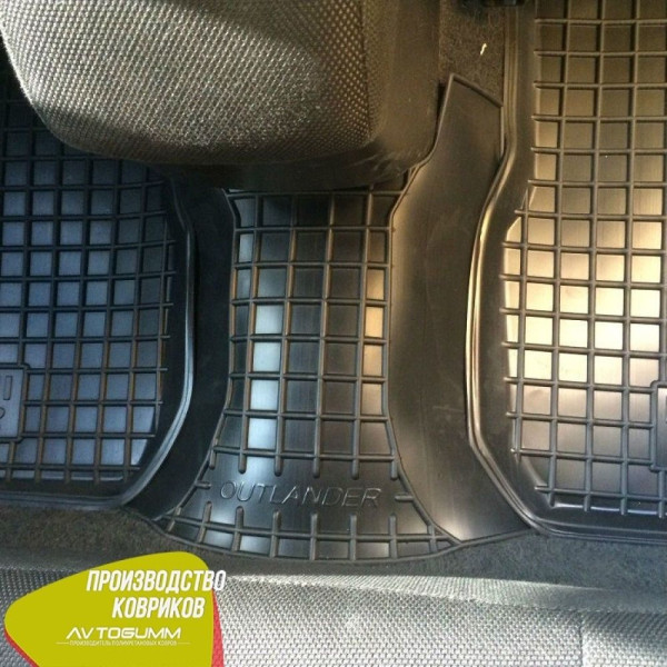 Автомобільні килимки в салон Mitsubishi Outlander 2003-2007 (АКПП) (Avto-Gumm)