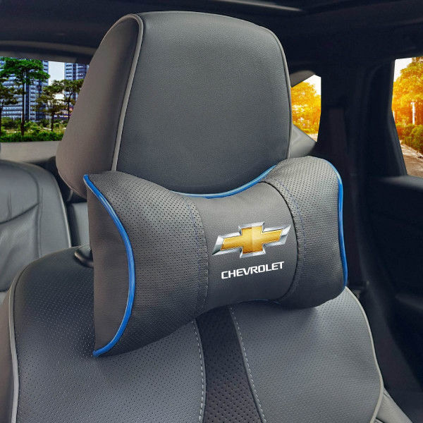Подушка на підголівник з логотипом Chevrolet Екошкіра 3D Кольоровий лого Чорна-Синій кант 1 шт