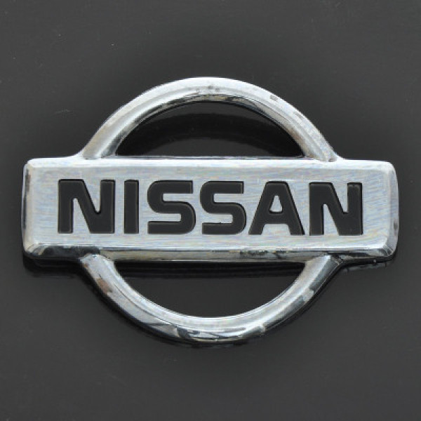 Емблема для Nissan 50 x 69 мм пластикова 2 пуклі (OEM: 90890BR12A, 848904CL0A)