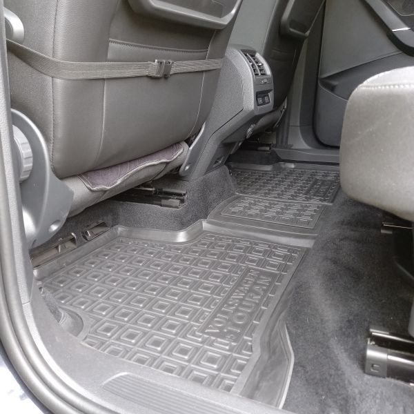 Автомобільні килимки в салон Volkswagen Touran 2016- (AVTO-Gumm)