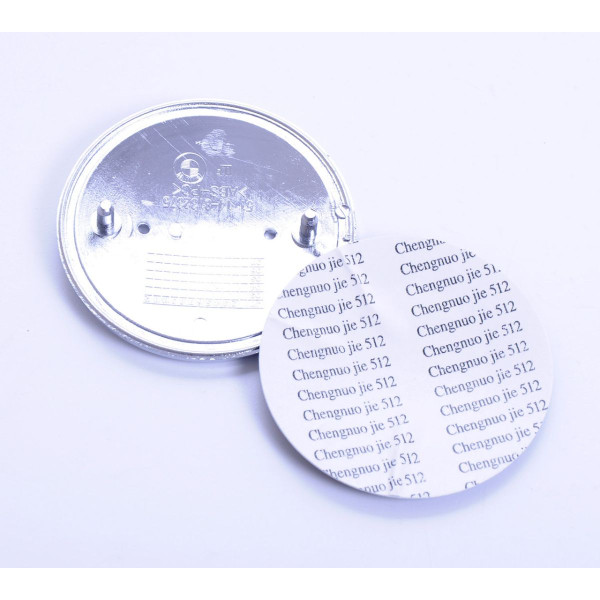 Емблема для Bmw 82 мм пластикова 2 пуклі Оригінал якість
