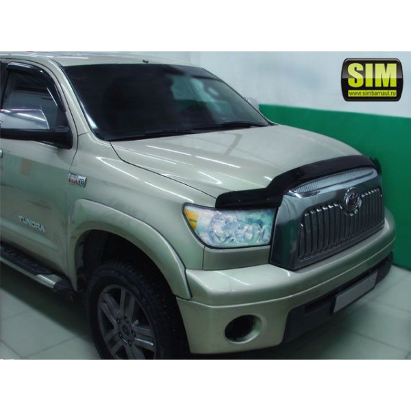 Дефлектор капоту мухобійка Toyota Tundra 2010-