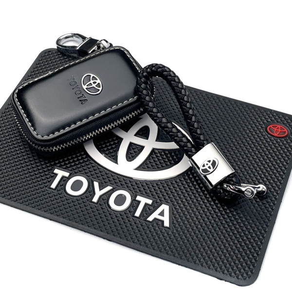 Подарунковий набір №66 для Toyota / Килимок Торпеди / Брелок / Чохол шкіра Наппа