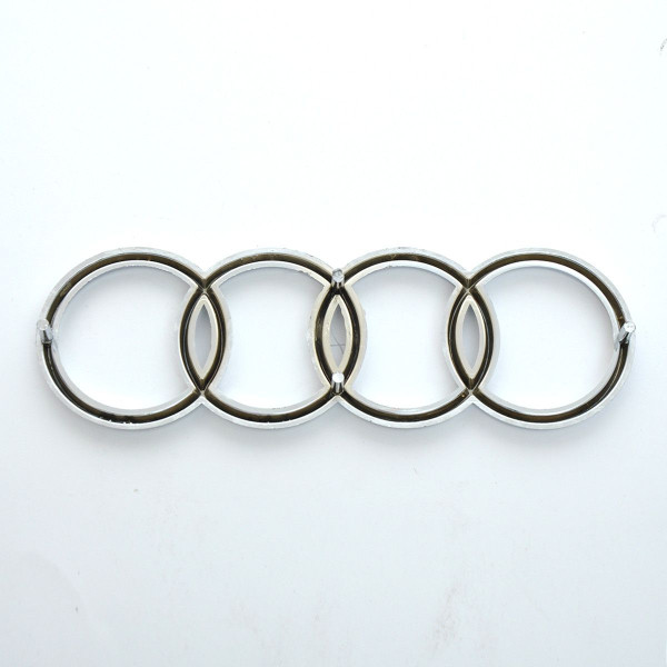 Эмблема для Audi 80 перед пластиковая пукли 255 x 85 мм