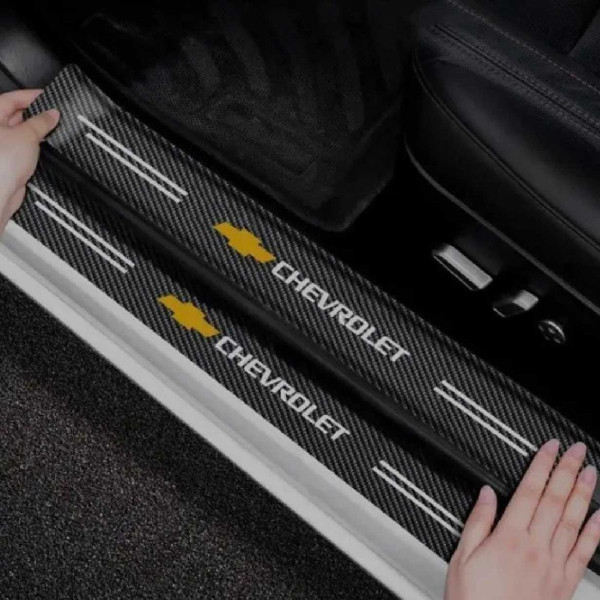Захисна плівка накладка на пороги для Chevrolet Чорний Карбон 4 шт