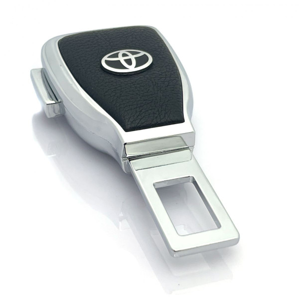 Заглушка переходник ремня безопасности с логотипом Toyota 1 шт