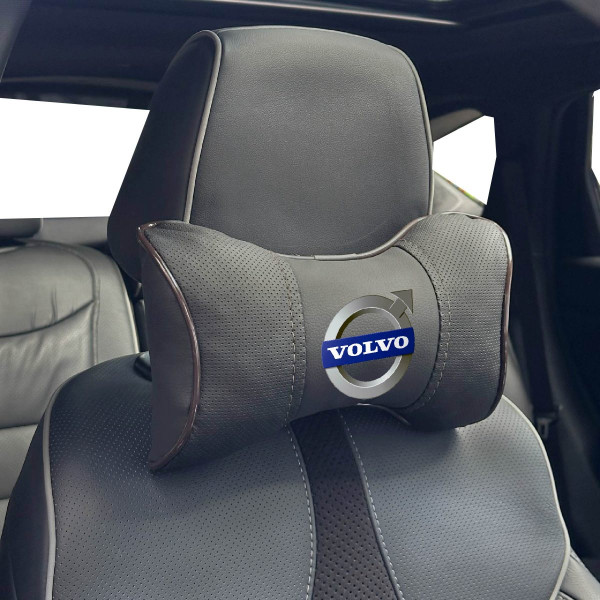 Подушка на подголовник с логотипом Volvo Экокожа 3D Цветной лого Черная-Коричневый кант 1 шт