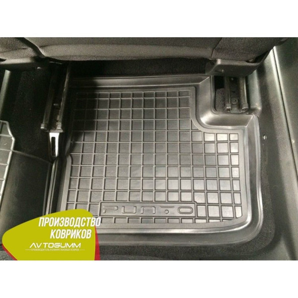Автомобільні килимки в салон Fiat Punto 2005- (Avto-Gumm)