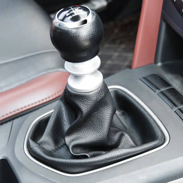 Чехол для ручки КПП Универсальный для иномарок (Armrest)