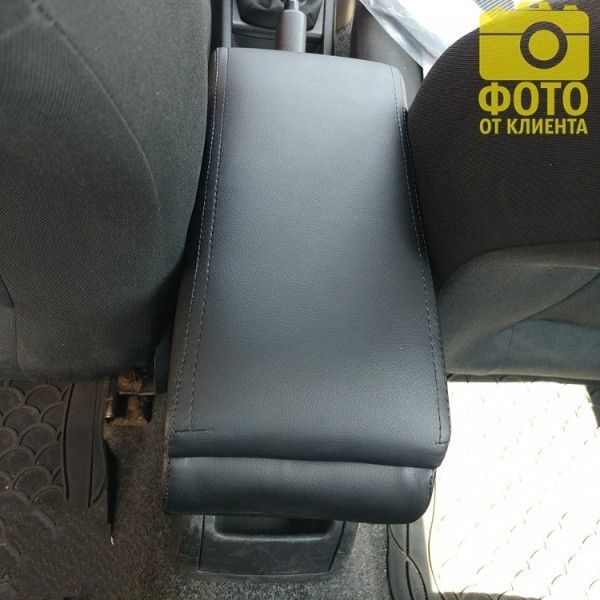 Подлокотник модельный Подлокітник для Skoda Fabia 1997-2007 Черный