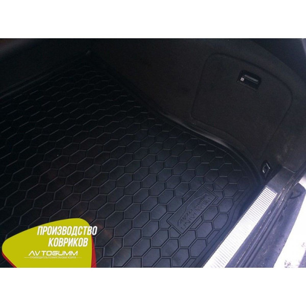 Автомобильный коврик в багажник Audi A4 (B5) 1994-2001 Universal / Резиновый Avto-Gumm