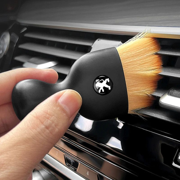 Щетка с логотипом Peugeot для чистки салона автомобиля