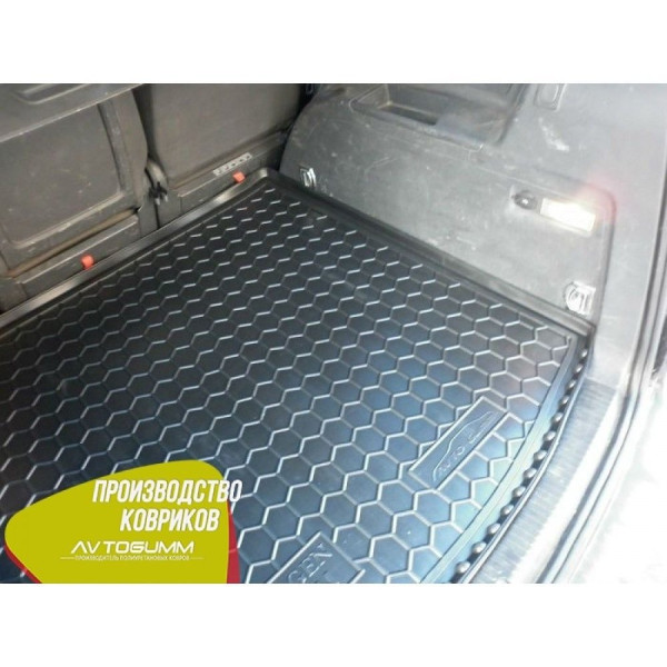 Автомобільний килимок в багажник Volkswagen Touran 2003- / Гумовий (Avto-Gumm)