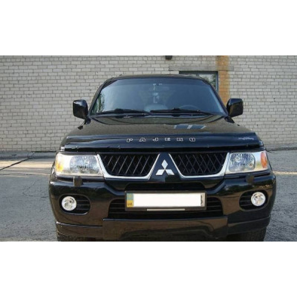 Дефлектор капоту мухобійка для Mitsubishi Pajero Sport 1998-2007 (Vip Tuning) MSH01