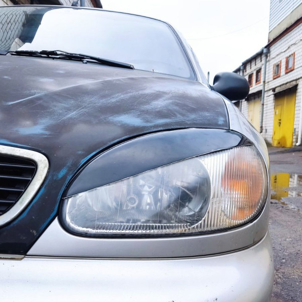 Реснички фар для Daewoo Lanos Sens 2 шт Широкие Voron Glass