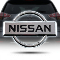 Эмблема для Nissan 83 x 60 мм 2 пукли пластиковая OEM: 90890BR12A, 848904CL0A