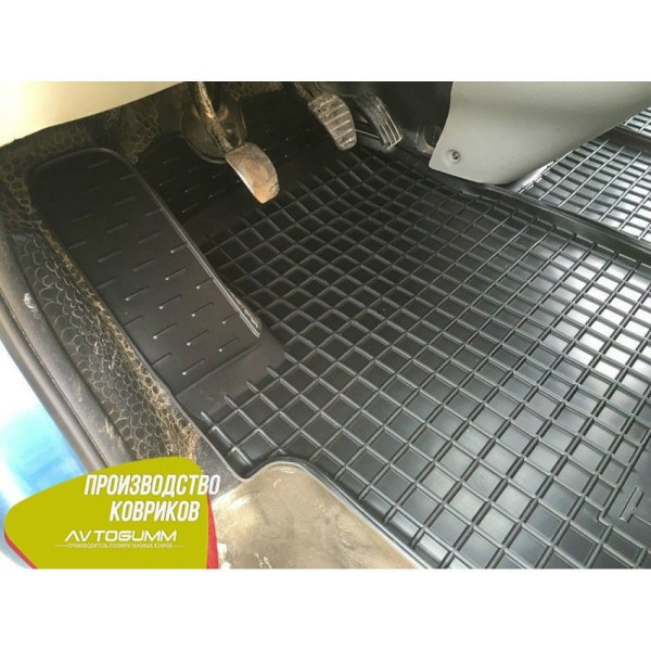 Автомобільні килимки в салон Renault Trafic 2 02-/Opel Vivaro 02- (Avto-Gumm)