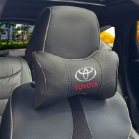 Подушка на підголівник з логотипом Toyota Екошкіра 3D Кольоровий лого Чорний-Коричневий кант 1 шт