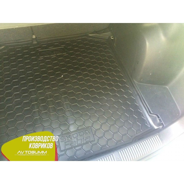 Автомобильный коврик в багажник Skoda Fabia 2 2007- Universal / Резино - пластик