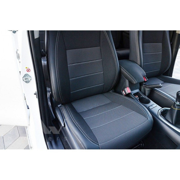 Авточохли модельні MW Brothers для Toyota Hi-Lux c 2015