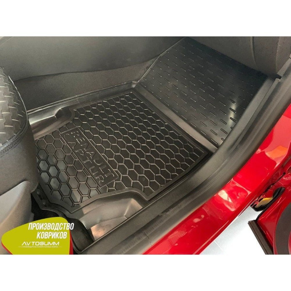Передні килимки в автомобіль Renault Captur 2015- (Avto-Gumm)
