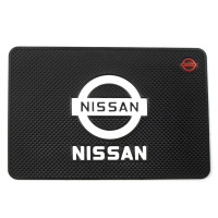 Антискользящий коврик торпеды с логотипом Nissan