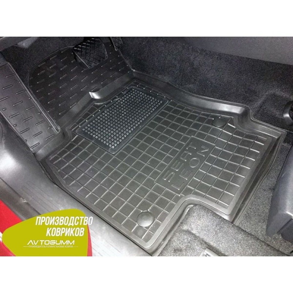 Автомобільні килимки в салон Seat Leon 2013- (5 дверей) (Avto-Gumm)
