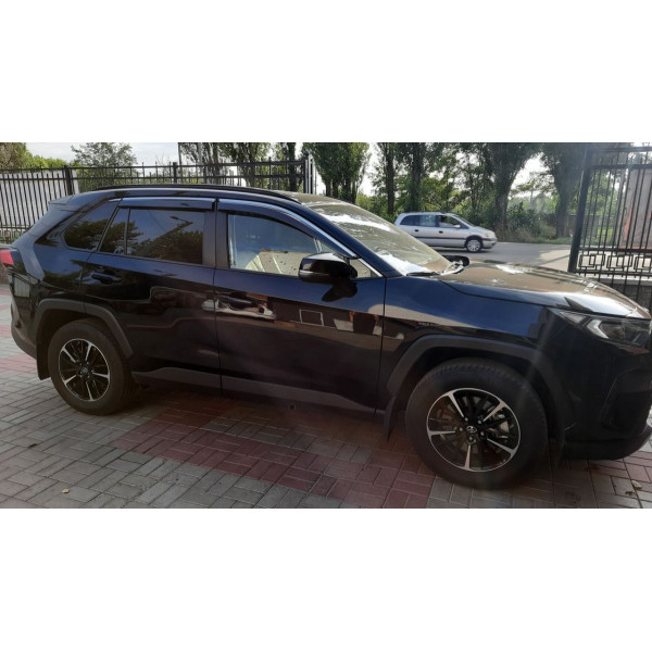 Дефлектори вікон вітровики Benke для Toyota Rav 4 2018- (Хром Молдін Нержавіюча 3D)