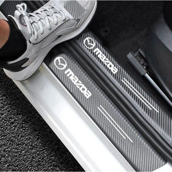 Захисна плівка накладка на пороги для Mazda Чорний Карбон 4 шт
