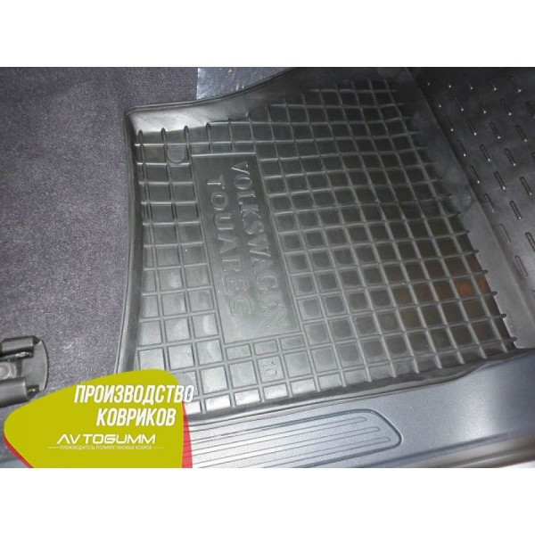 Автомобільні килимки в салон Volkswagen Touareg 2010- (Avto-Gumm)