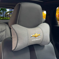 Подушка на підголівник з логотипом Chevrolet Екошкіра 3D Кольоровий лого Сірі-Сірий кант 1 шт